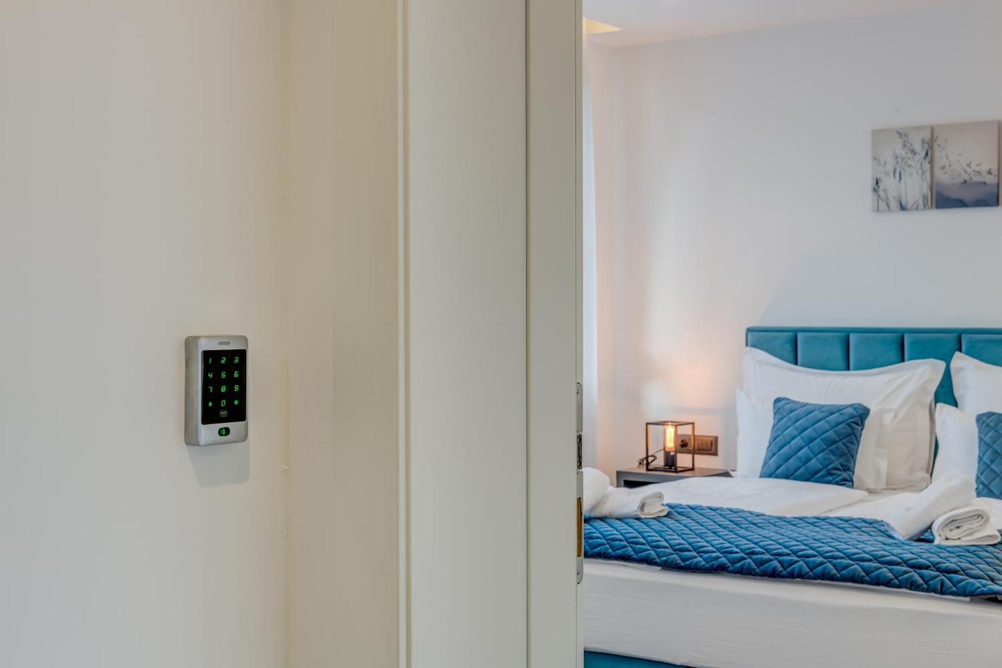 Lichia Amia Luxury Rooms Сплит Екстериор снимка
